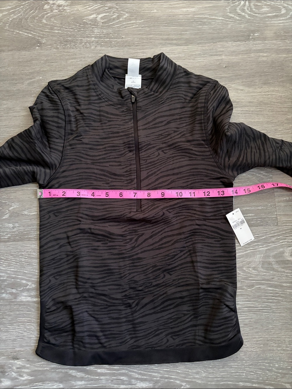 Old Navy Seamless Jacquard Mock-Neck Half-Zip Top, NWT, Multiple Sizes - Picture 6 of 16
